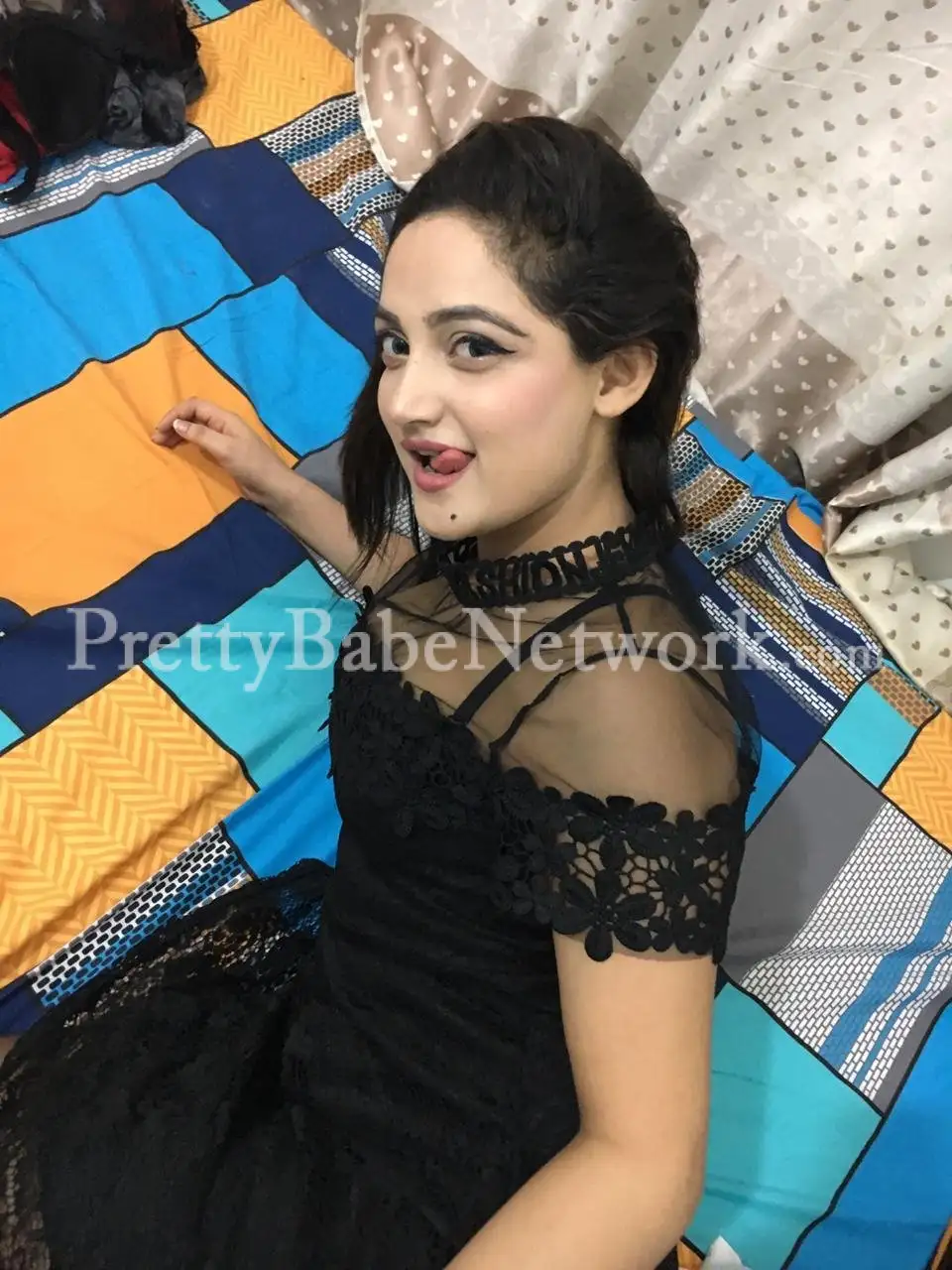 Bhabhi Escort Shilpa from Gurgaon Sector 23! Come for Wild & BDSM Sex